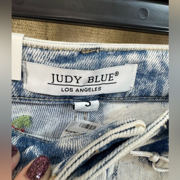 Judy Blue Light Wash Distressed Jean Shorts with Cherry Embroidery - Picture 4 of 7